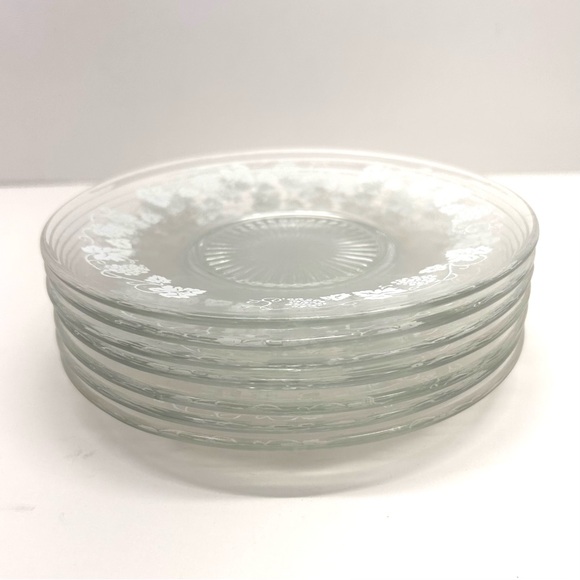 Anchor Hocking Clear Glass White Grape Vine Leaf Saucer Vtg Plates Set 7 - Picture 1 of 6